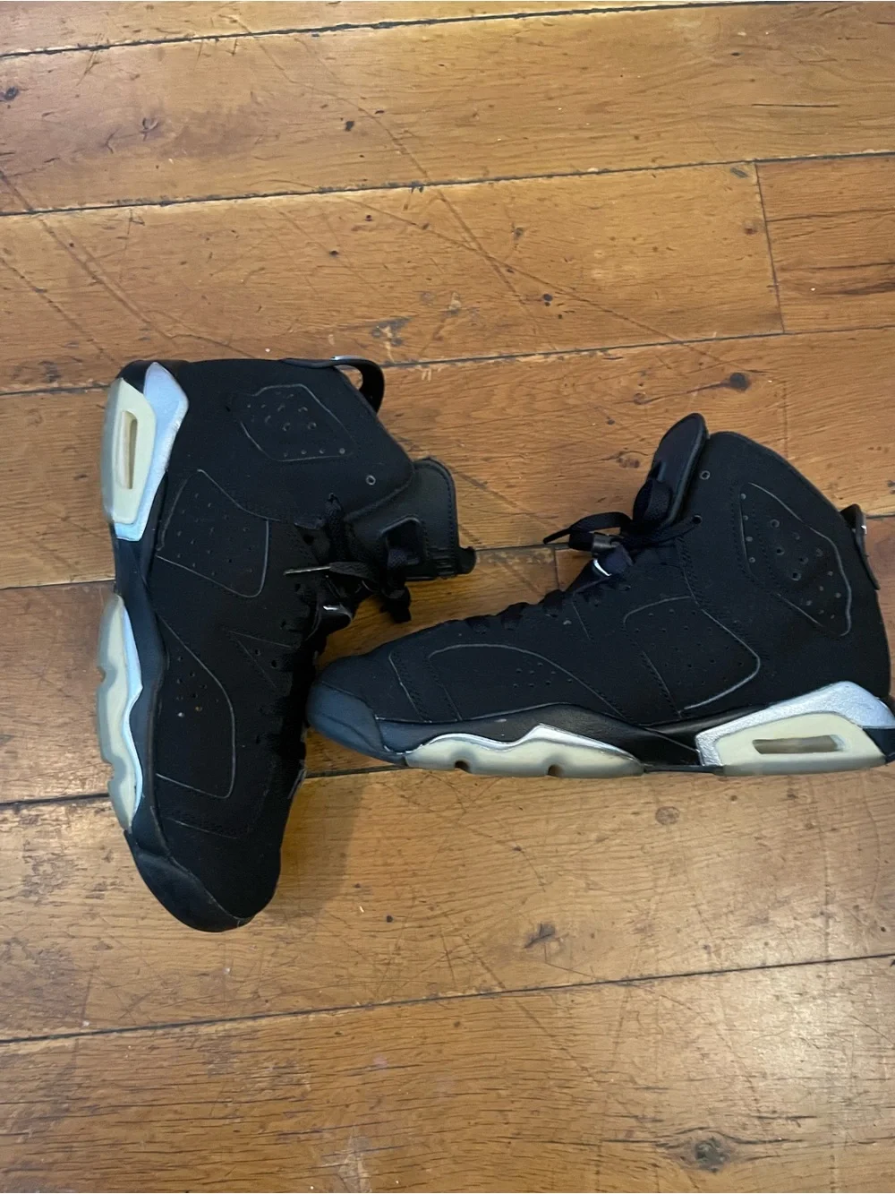 JORDAN Retro 6